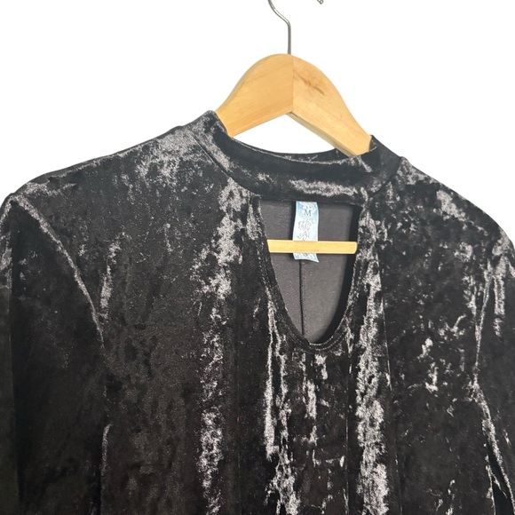 5 for $40 SALE! 
Fasis Black Crushed Velvet A-line Mini Dress w/ cut out  M - Picture 4 of 10